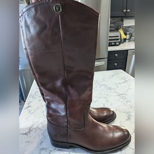 Melissa Button Riding Boot Redwood Sz 7.5